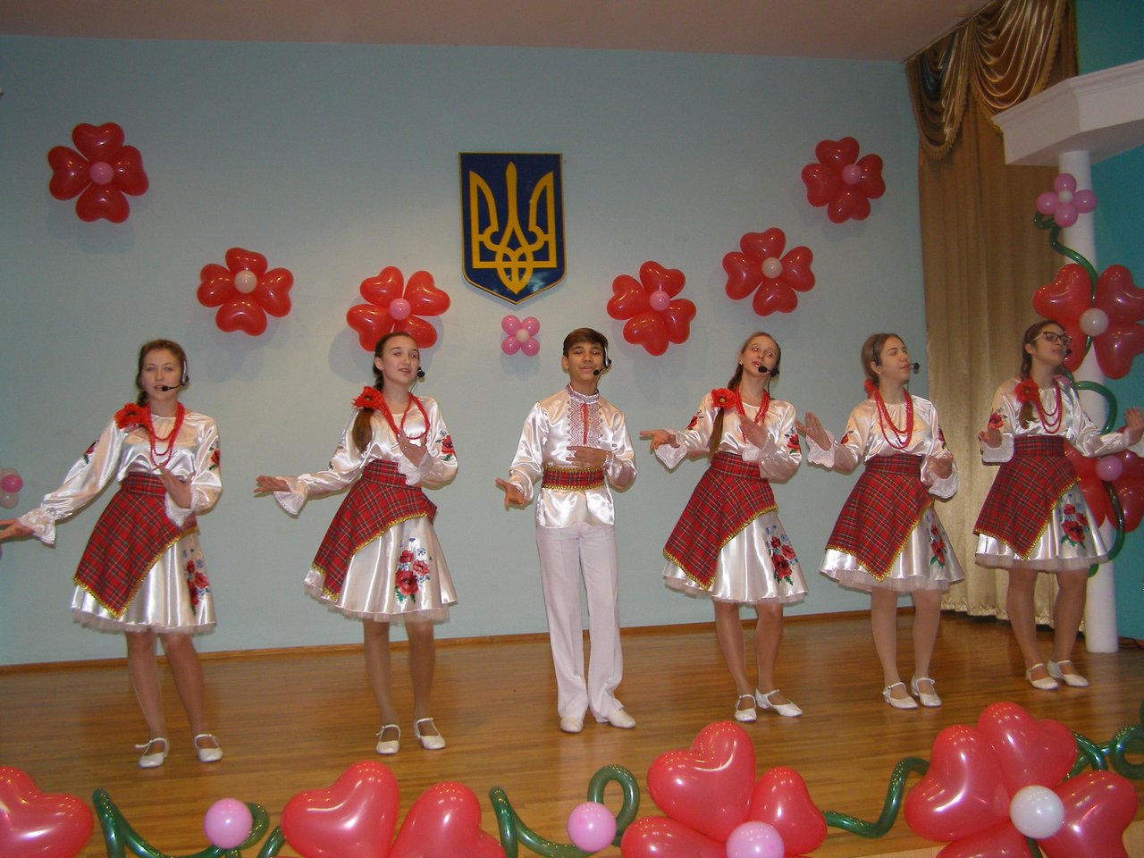 на головну